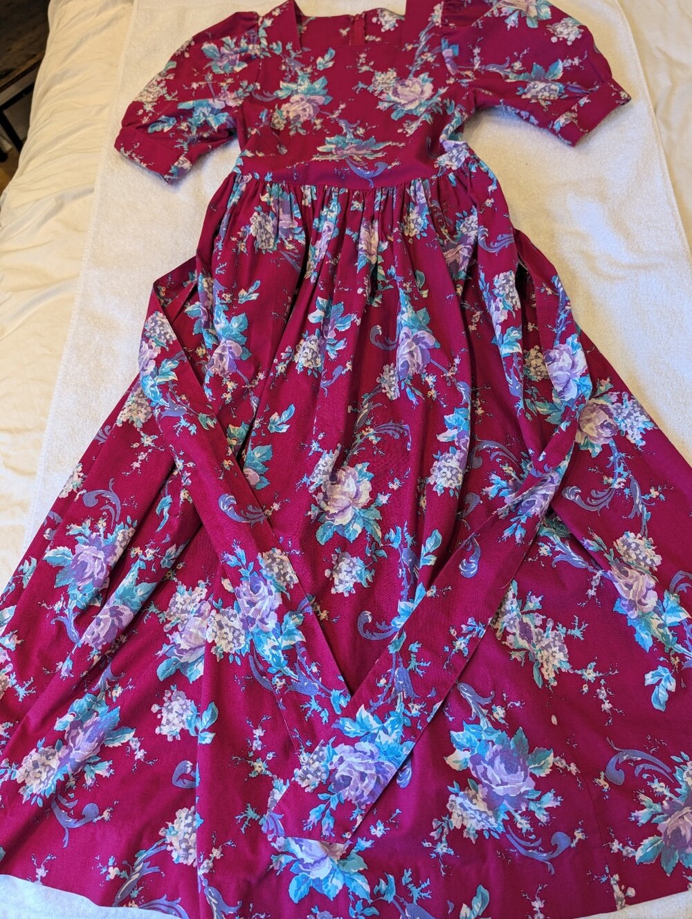 VTG Laura Ashley Dress Made In Great Britain Cotton Magenta Floral Puff Sleeve 6